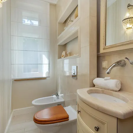 Elegancki Z Tarasem I Ogrodem W Sopocie By Rent Like Appartamento